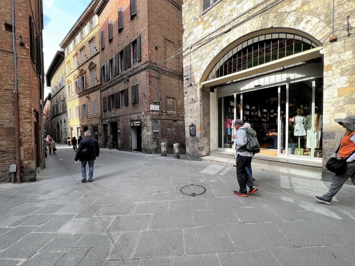 Casa Dany-at The Beginning Of The Main Street Siena